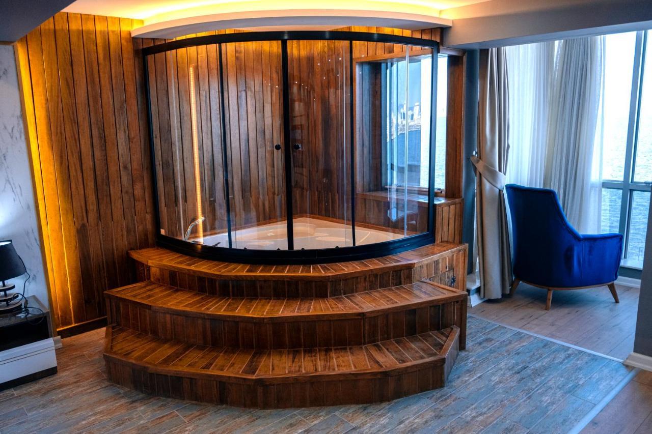 Mira Boutique Hotel *